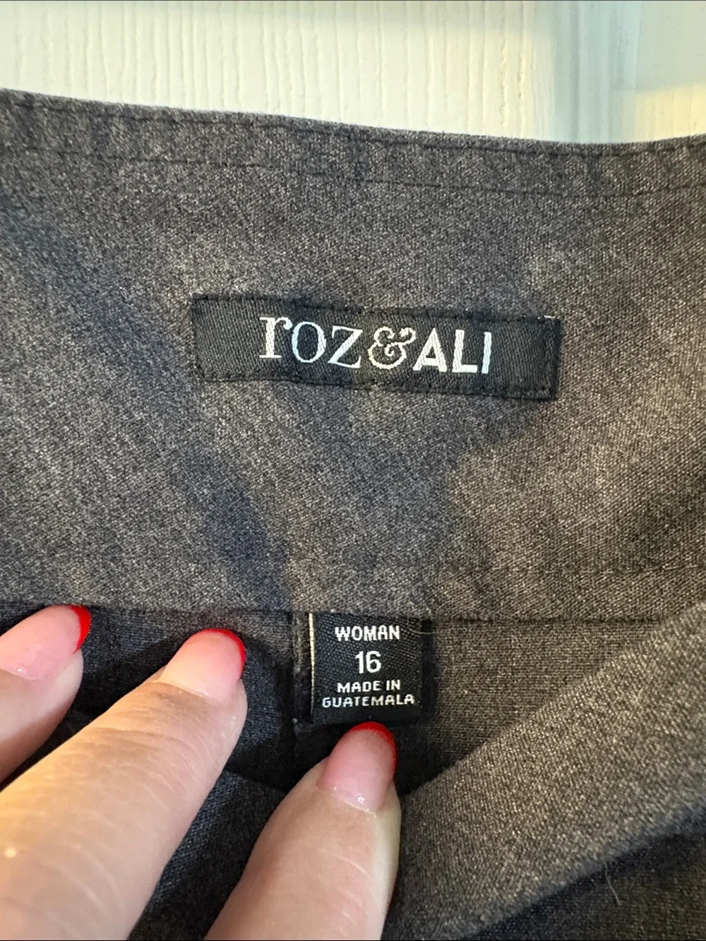 Roz & Ali Dark Gray Straight-Leg Pull-On Trousers
